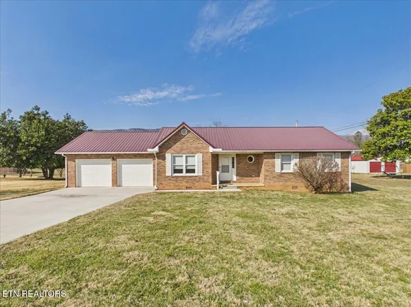 129 Farris Cir, La Follette, TN 37766