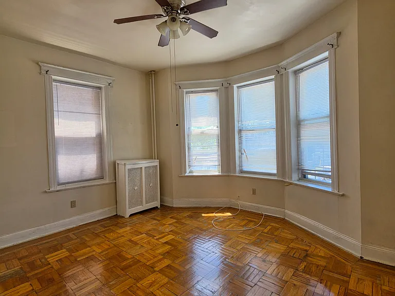 92 W 33rd St #31E — Photo 2