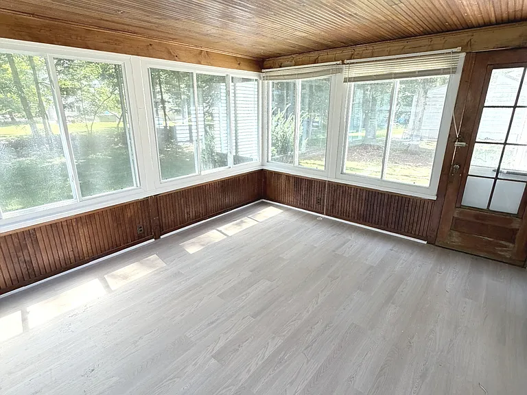 22 Springbrook Rd — Photo 13