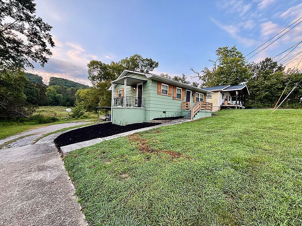1st image of 2516 W Beaver Creek Dr