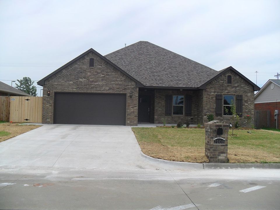 1st image of 2108 Sunrise Dr
