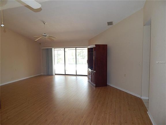 4th image of 2452 Auburn Blvd