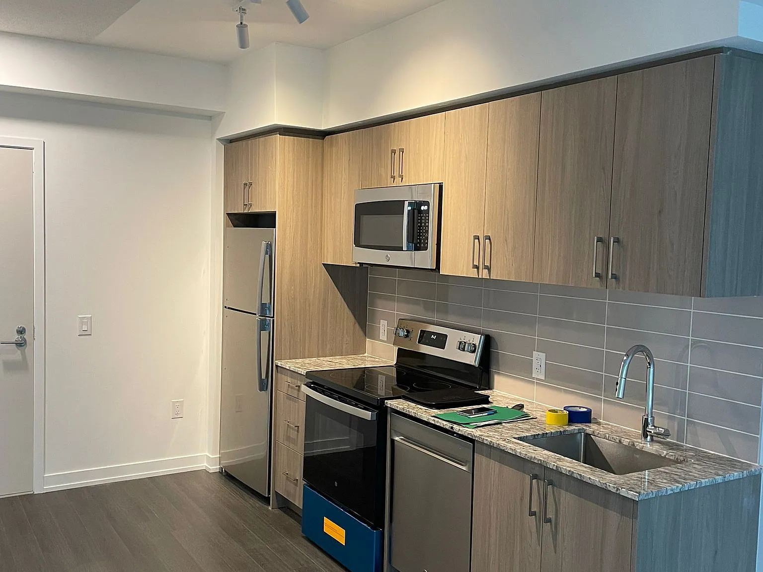 2 bed, $2,275 — Photo 2
