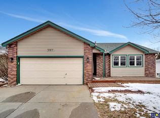 6163 NW 12th St, Lincoln, NE 68521
