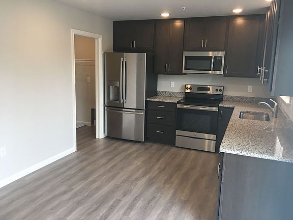 3rd image of 3539 Bull Rd #E