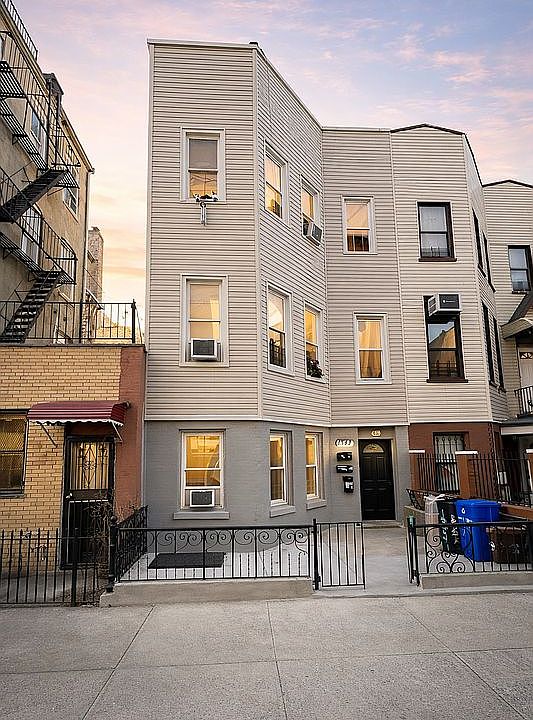 1st image of 1347 Putnam Ave
