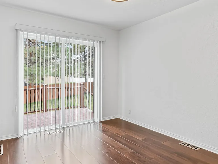 9763 S Sitzmark Dr — Photo 4
