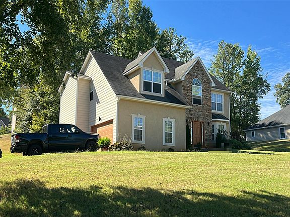 3rd image of 4409 River Ridge Cir