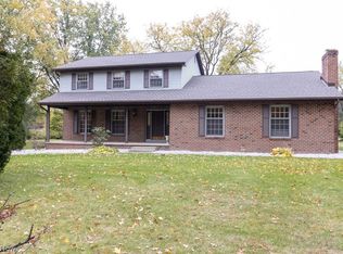 6589 Leffingwell Rd, Canfield, OH 44406