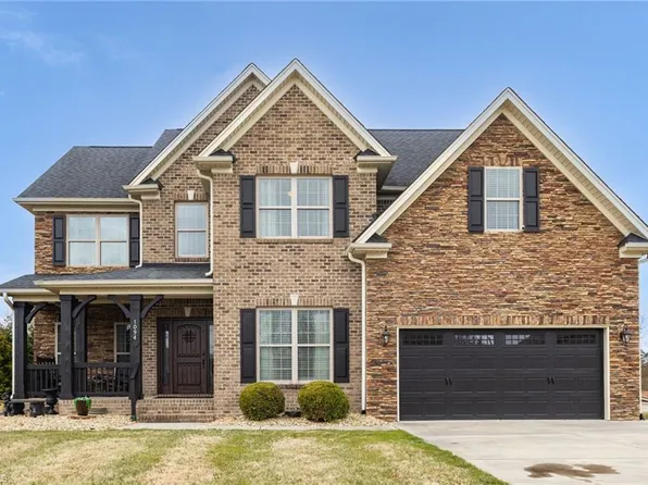 1094 Old Stone Ln, Kernersville, NC 27284