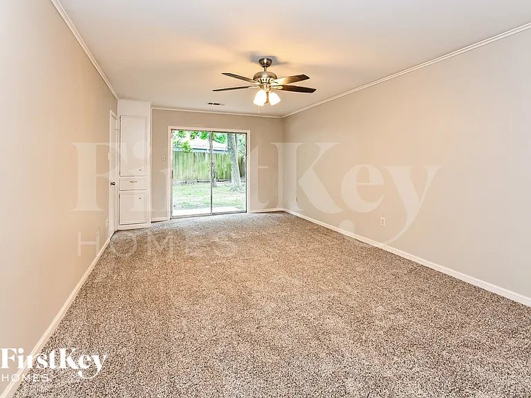 16911 Memorial Oaks Ln — Photo 9