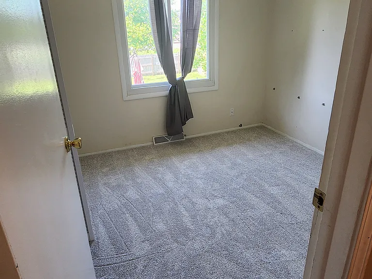 8624 Garfield Ave — Photo 8