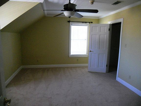 3rd image of 4117 Lucas Ln