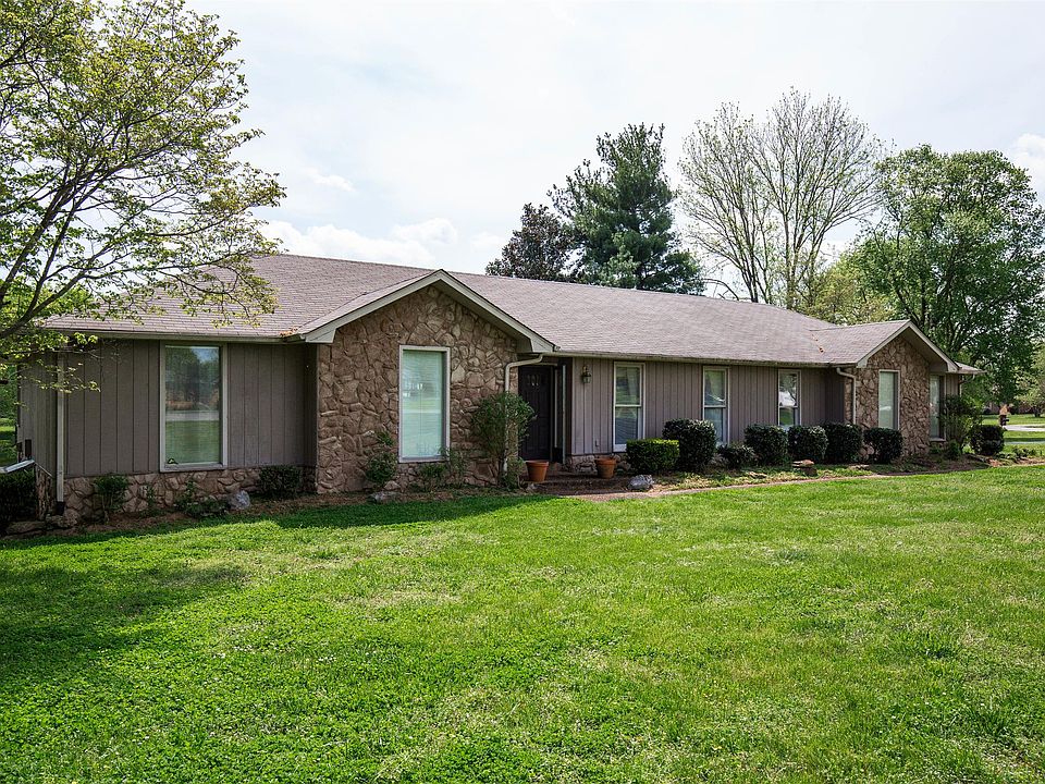 1st image of 135 Lori Lee Dr