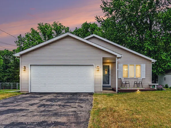 416 Dawnlee Ave, Portage, MI 49002