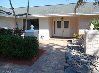 201 Pinehurst Cir, Naples, FL 34113