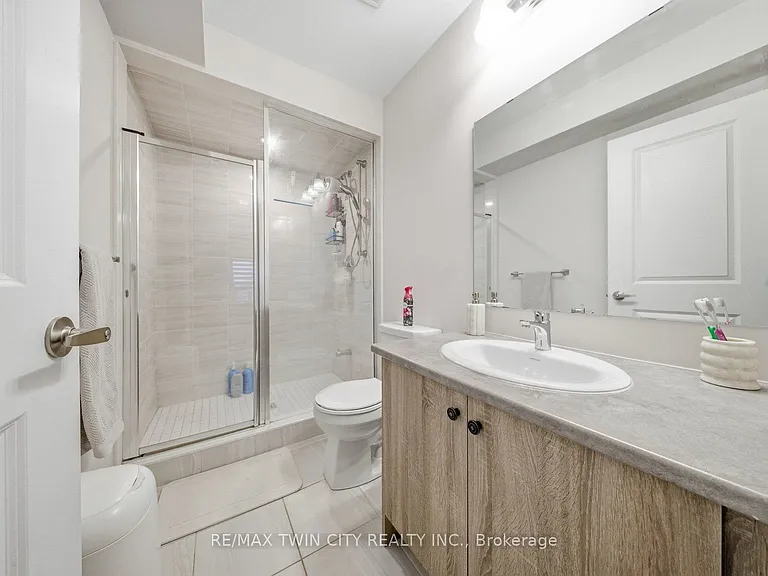585 Colborne St E #1113 — Photo 23