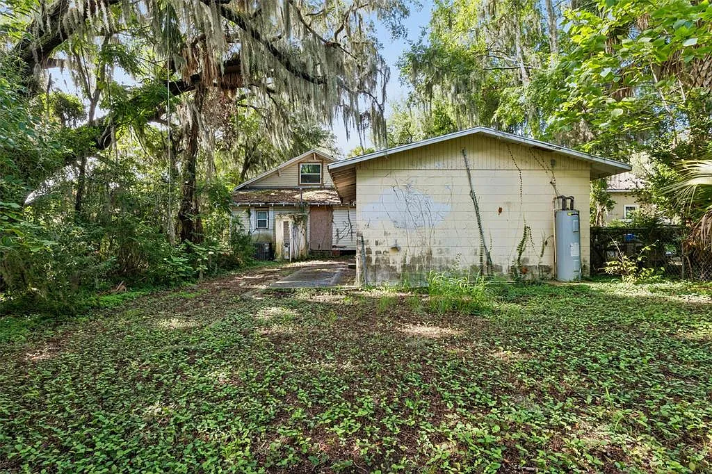 Studio, 1.0 bath, 425 sqft, $875 — Photo 4