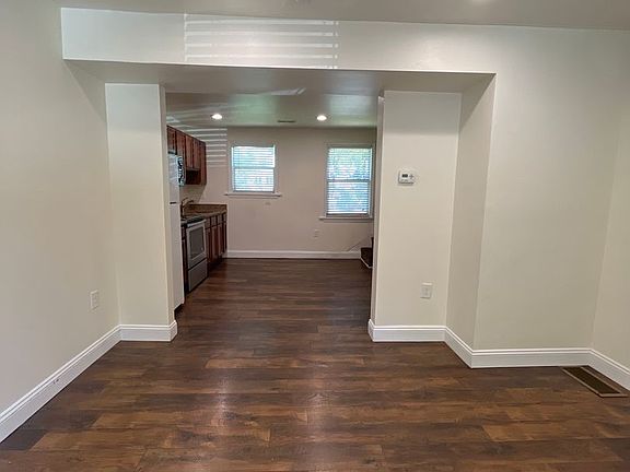 3rd image of 43-55 N 5th St