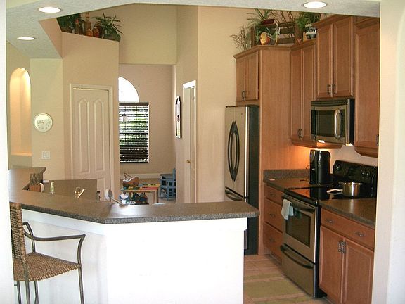 3rd image of 18124 Thornhill Grand Cir