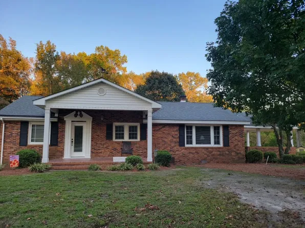 1041 S Salemburg Hwy, Salemburg, NC 28385