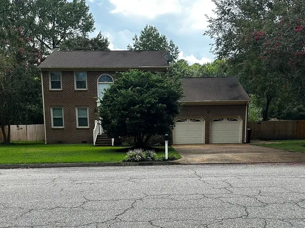 1939 Mill Pond Dr, Chesapeake, VA 23320
