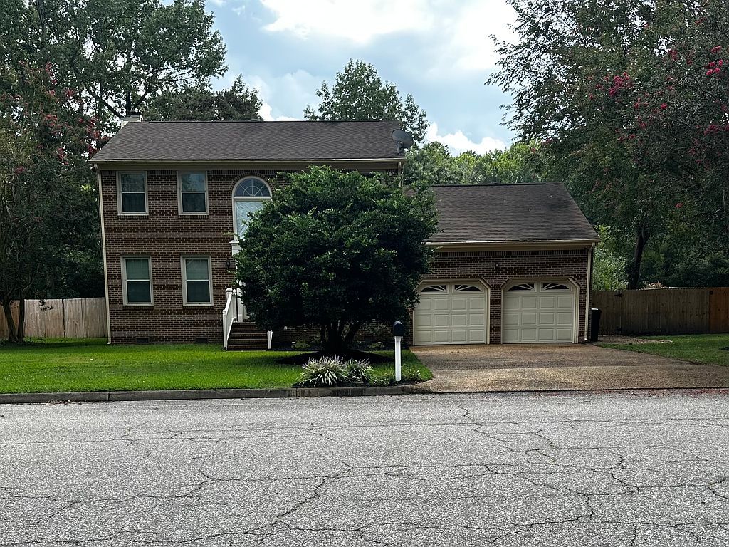 1939 Mill Pond Dr - Property Image