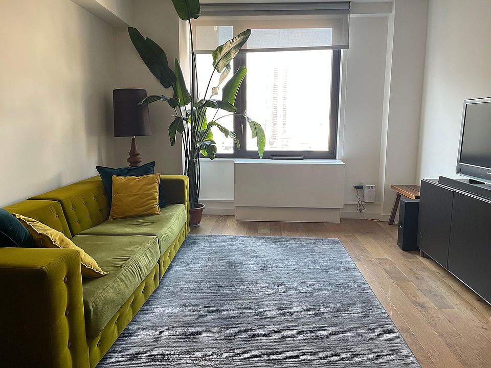 1st image of 411 W 35th St APT 5P