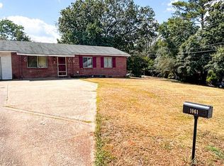 1061 Greenbrier Dr, Columbus, GA 31907