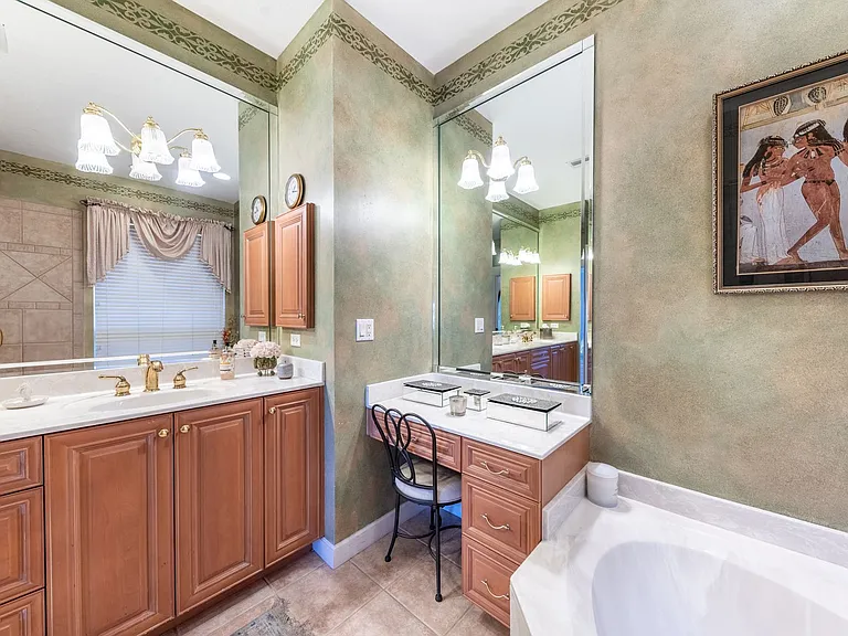518 Saint Girons Ct — Photo 30