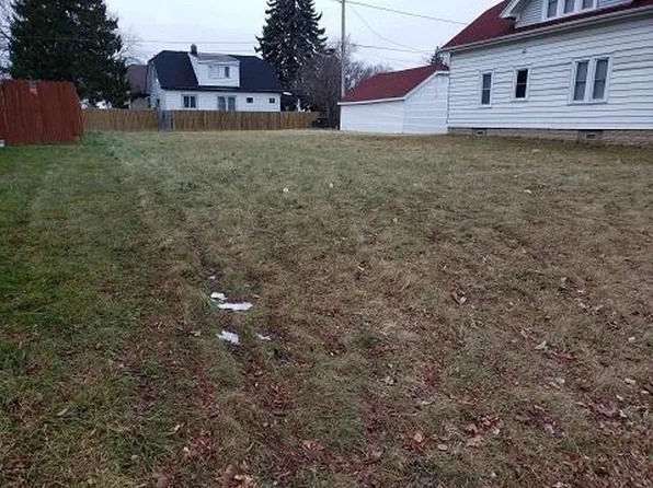 2604 S Chicago Ave, South Milwaukee, WI 53172