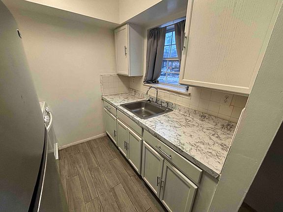 2nd image of 193 Beach 59th St Floor 1