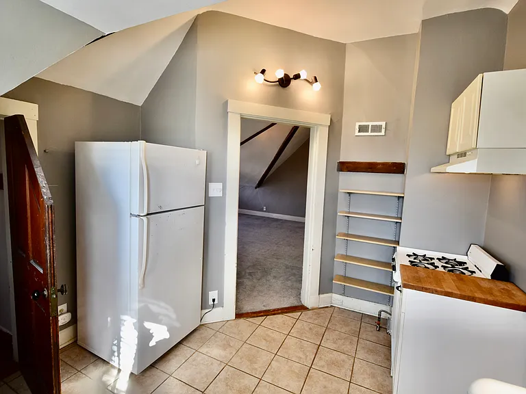 2431 Ingleside Ave #3 — Photo 8