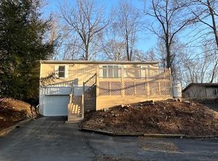 157 Pinewood Dr N, East Stroudsburg, PA