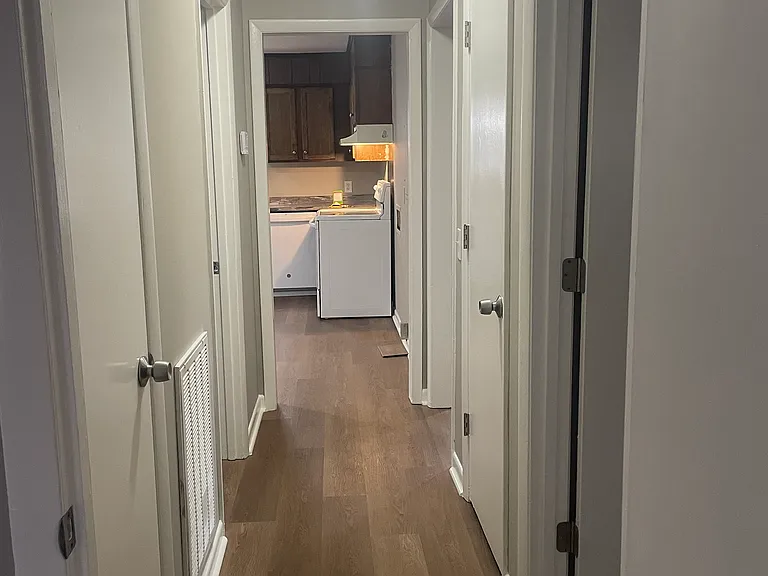 537 Owendale Dr — Photo 10