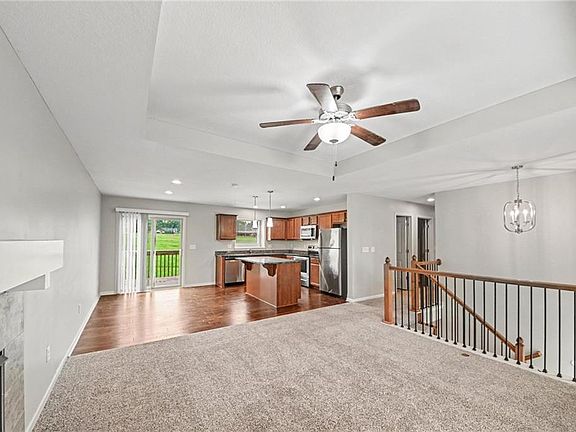4th image of 200 Elissa Dr