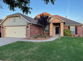 317 Durkee Rd, Yukon, OK 73099