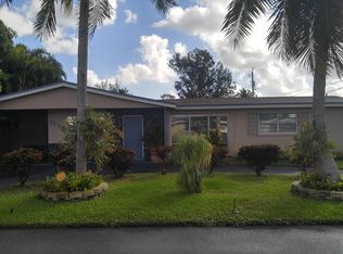 7590 Atlanta St, Hollywood, FL 33024
