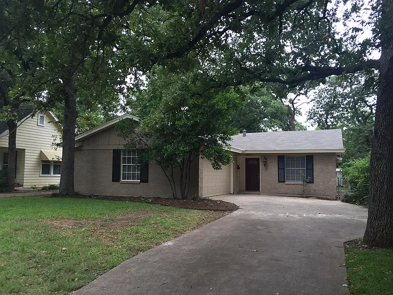 2329 Lotus Ave — Photo 15