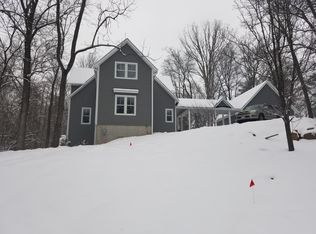 19332 Harmony Church Rd, Leesburg, VA 20175