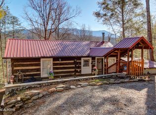 551 Bruce Rd, Gatlinburg, TN 37738