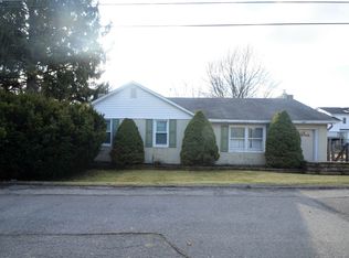 42 Cameron St, Nazareth, PA 18064