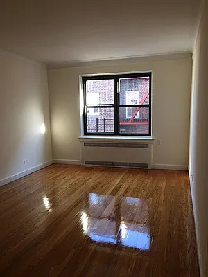 Rented by Prime Realty | media 19