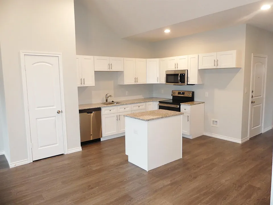 8071 County Road 436