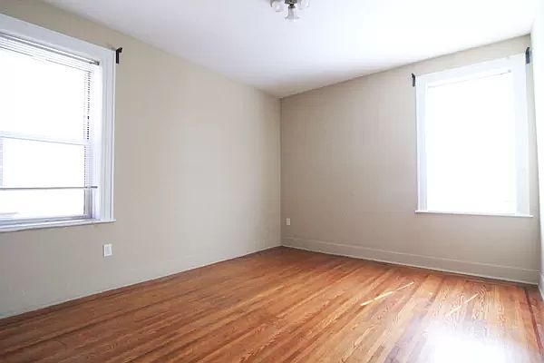 2nd image of 47-31 37th St Floor 3