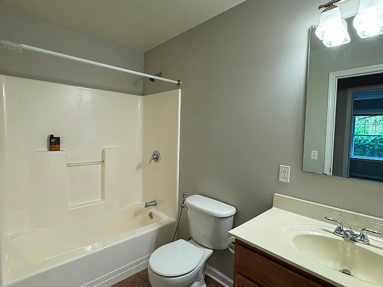 3400 E River Rd #2 — Photo 10