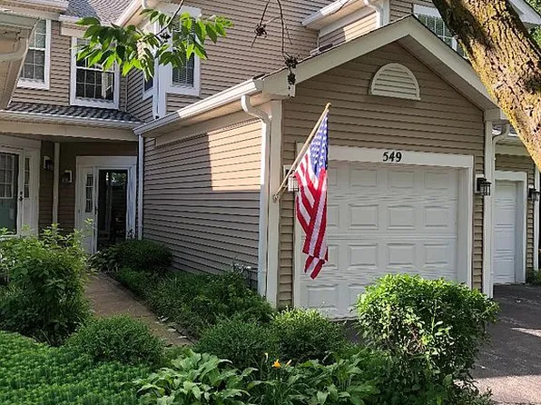 549 Peebles Ct, Batavia, IL 60510