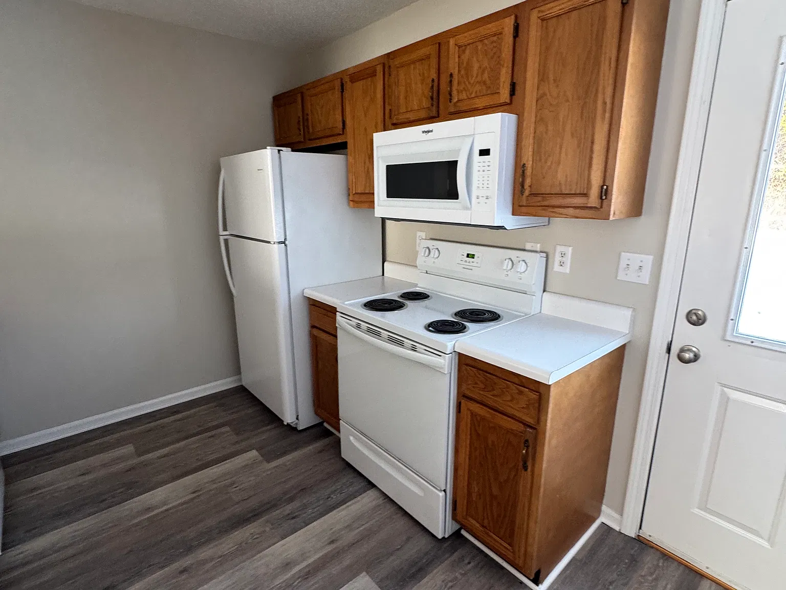 3 bed, 1283 sqft, $1,400 — Photo 4