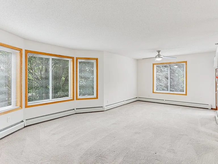 Vernon Oaks Apartments — Photo 50