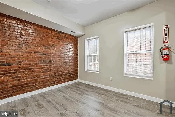 302 V St NE #2 — Photo 7